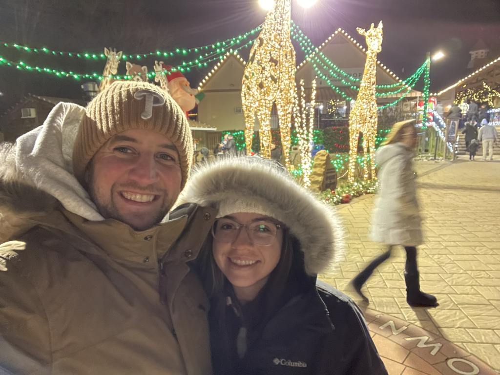 [PHOTOS] Jeff and His Wife Visit Wild Lights At Elmwood Park Zoo