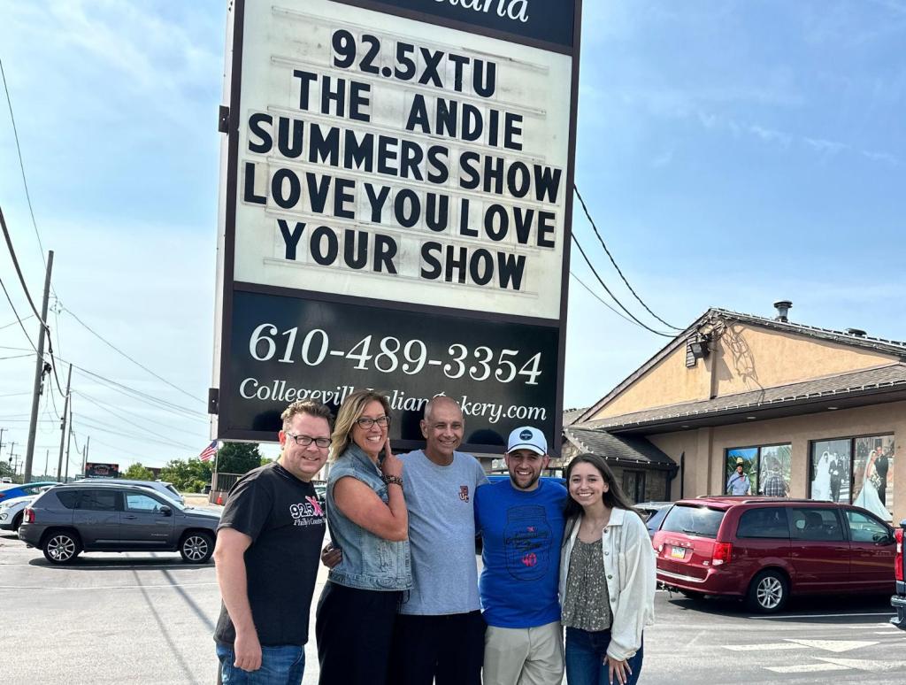 The Andie Summers Show helps Coach Poppy Trabosh Find A Kidney at Collegeville Bakery